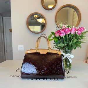 Louis Vuitton Patent Leather Brea MM Satchel Handbag
